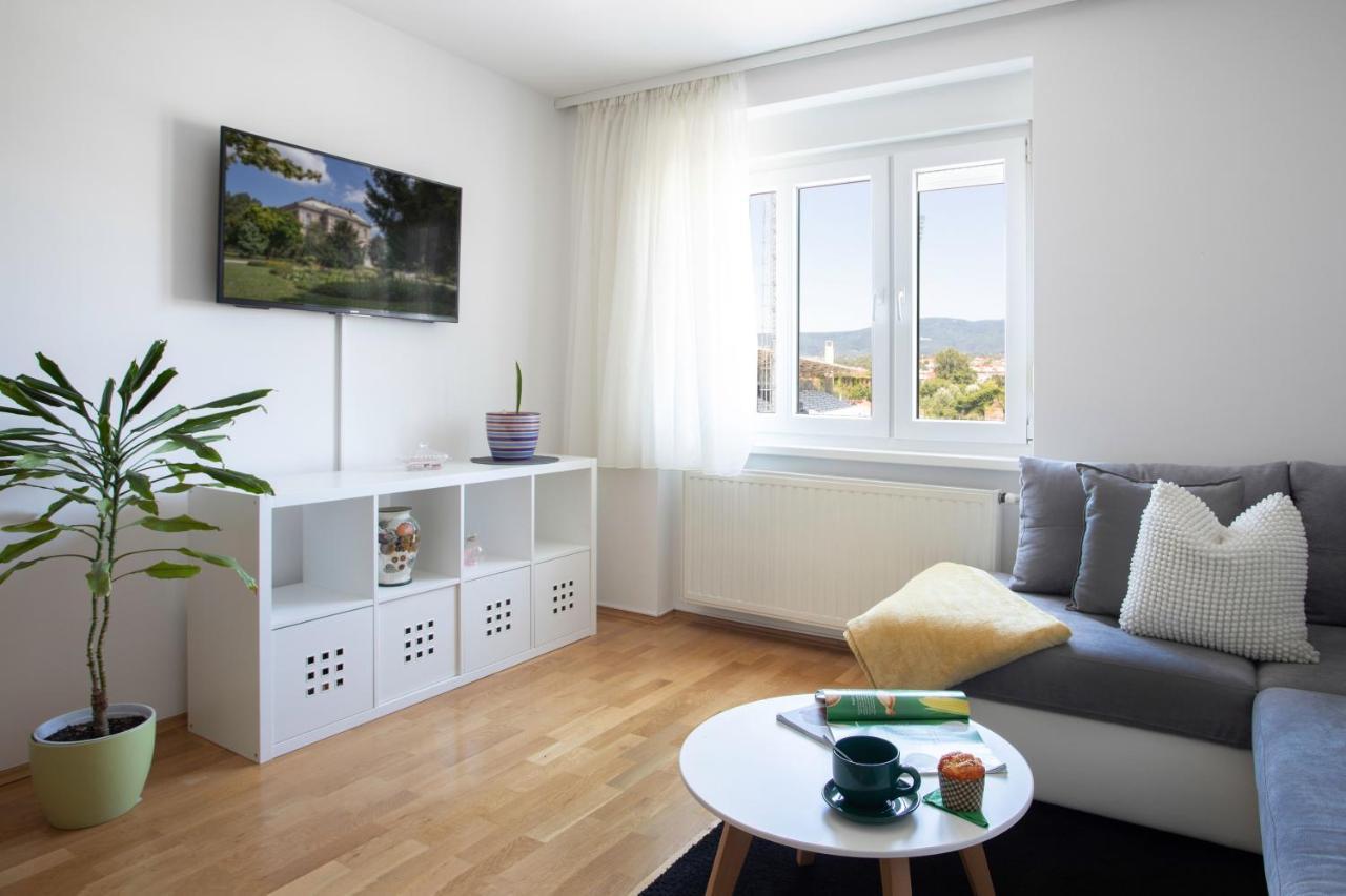 Spacious 2Bdr Apartment With A Cute Balcony Zagreb Dış mekan fotoğraf
